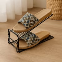 شبشب منزلي بنقشة هندسية ملونة