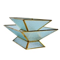 إناء ديكوري زجاجي بإطار ذهبي