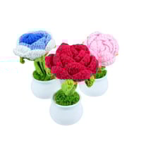 وردة كروشيه في أصيص صغير