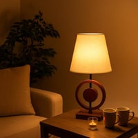 مصباح طاولة بتصميم حلقي خشبي كلاسيكي