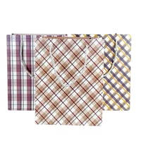 أكياس هدايا ورقية بنقشة مربعات