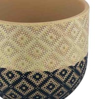 أصيص سيراميك مزخرف بنقوش تقليدية هندسية