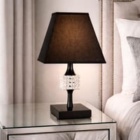 ابجورة طاولة فاخرة بتصميم كريستالي عصري