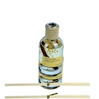 موزع عطر طبيعي بالقش والخشب