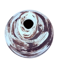 مزهرية ديكور خزفية بنقش فني يدوي