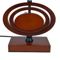 مصباح الطاولة العصري مع لمسة من الأناقة والدفء