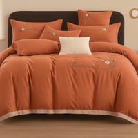 طقم مفرش سرير مطرز بالورود – 4 قطع