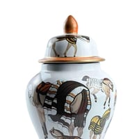 طقم جرتين خزف بنقشة خيول