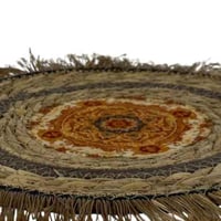 حصيرة تقديم دائرية بنقشة تراثية من الخوص
