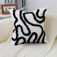 وسادة بخطوط مينيمالية أنيقة