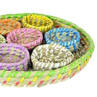 طقم صحون ضيافة من القش الملون