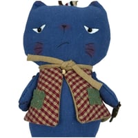 مية قماشية قط أزرق بلباس يدوي