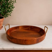 صينية تقديم خشبية دائرية بمقابض معدنية