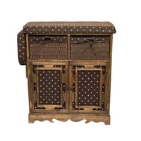 طاولة كي خشبية قابلة للطي مع رفوف تخزين