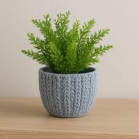 أصيص زخرفي بتصميم الحياكة – رمادي فاتح