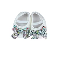 أحذية بيبي بناتي بفيونكة قماش ناعمة