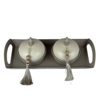 طقم تقديم بـغطاين مع صينية حديد– تصميم أنيق