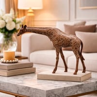 تمثال الزرافة البرونزية - شموخ الطبيعة