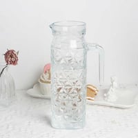 إبريق ماء زجاجي أنيق