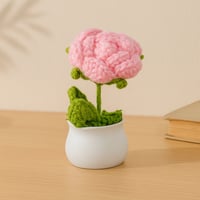 وردة كروشيه في أصيص صغير