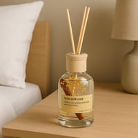 موزع عطر طبيعي بالقش والخشب