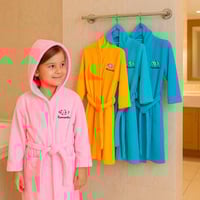 روب أطفال فاخر بلون وردي مع ألوان متعددة