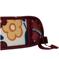 ليفة استحمام قماشية مزخرفة بنقش الأزهار