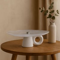 صينية تقديم ديكورية بقاعدة سيراميكية وتصميم فني عص...