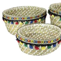 سلال مائدة مزينة بشرائط مطرزة – طقم 3 قطع