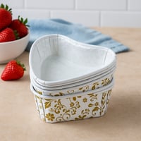 أكواب ورقية للخبز بشكل قلب مزخرف