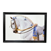 لوحة جدارية فنية شكل حصان عربي فاخر بإطار اسود 90...