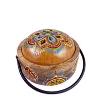 مبخرة تراثية مزخرفة