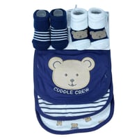 طقم مريلة وجوارب للرضّع – 3 مرايل + زوجين من الجوا...