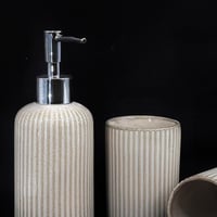 طقم إكسسوارات حمام فاخر من 4 قطع