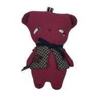 دمية قماشية محشوة بتصميم دب