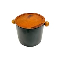 علبة تخزين سيراميك سوداء بغطاء خشبي ومقابض جانبية