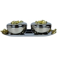 طقم ضيافة معدني فاخر بغطاء مزين بالورود الذهبية