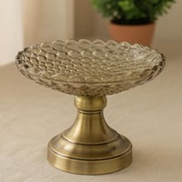 حامل حلى زجاجي بقاعدة معدنية فاخرة