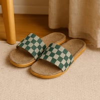 شبشب منزلي صيفي بنقشة مربعات خضراء وبيج