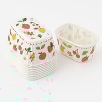 أكواب خبز الكيك الورقية