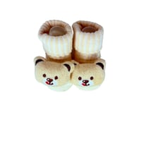 جوارب أطفال رضّع بشكل دب ناعم