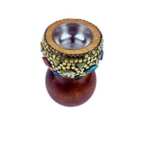 مبخرة تراثية مزخرفة بالأحجار الملونة