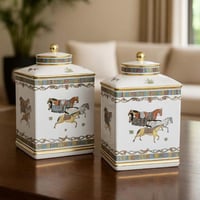 طقم علب بورسلان مربعة بغطاء – زخارف خيول عربية