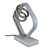 مصباح طاولة “Spiral Glow” LED بتصميم لولبي ذهبي