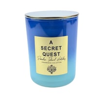 شموع "A Secret Quest" المعطرة