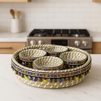 طقم تقديم من الخوص المزخرف