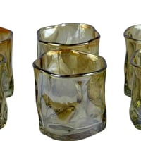 طقم كاسات زجاجية مضلعة بلون كهرماني - 6 قطع