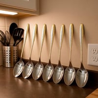 طقم ملاعق ستانلس ستيل بنقشة ذهبية – 6 قطع