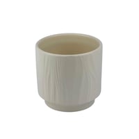 أصيص زرع سيراميك بتصميم خطوط ناعمة