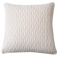 وسادة تزيين بلون موحد ونقش بارز